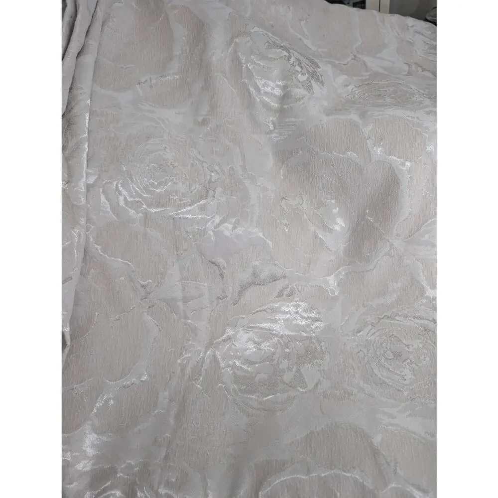 STUNNING GORGEOUS PINK/SILVER BIG ROSES W/SATIN SHEEN FABRIC SHOWER CURTAIN!
